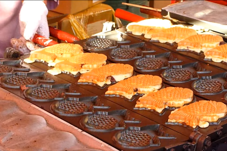 Japanese Street Vendors and Their Spongy Fish Pancakes