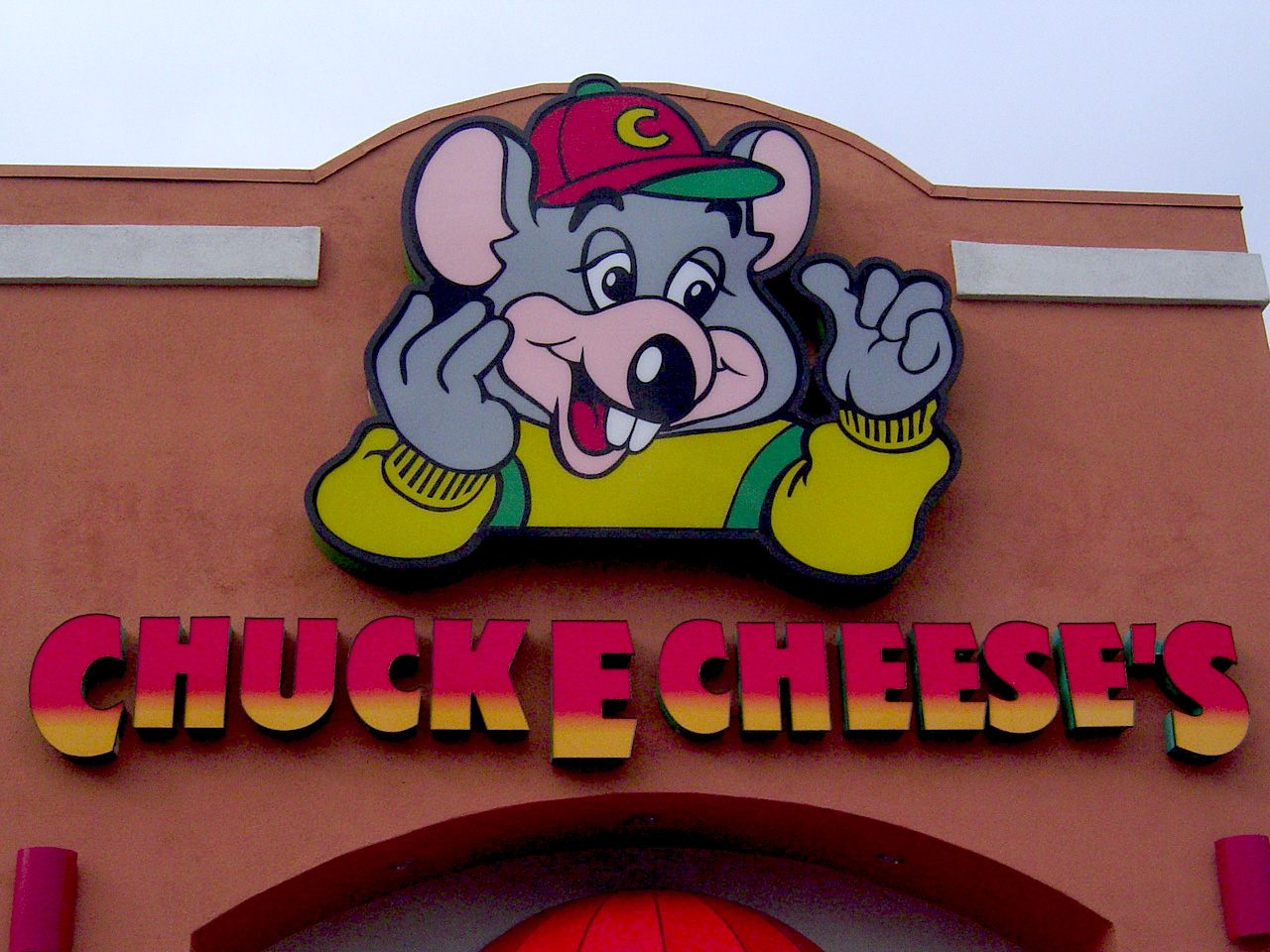 Why Chuck E. Cheese's Has a Corporate Policy About Destroying Its Mascot's  Head - Gastro Obscura