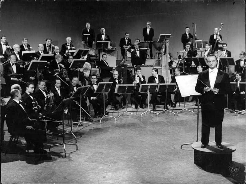 Astor Piazzolla and his orchestra revolutionized the sound of tango, but have also been accused of collaborating with the regime of '76.