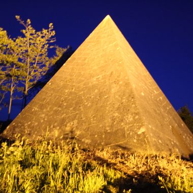 Kinnitty Pyramid and the night sky