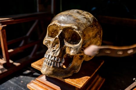 Pierre Bazalgues Macabre Antique Stand