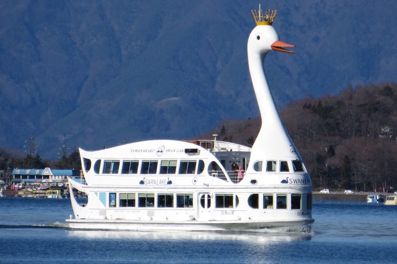 Lake Yamanaka – Yamanakako, Japan - Atlas Obscura
