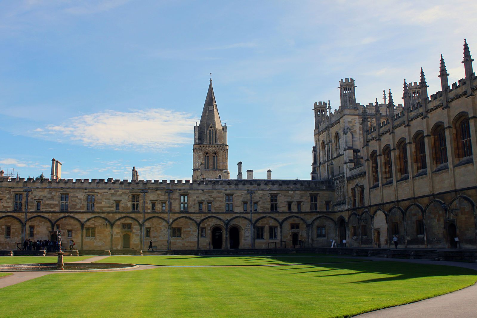 Tom Quad. Try and picture the guano graffiti.