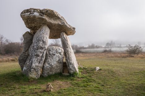 Dolmen "Sorgiñetxe" ("witch's house")