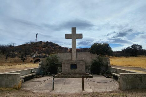 Marcos de Niza Monument