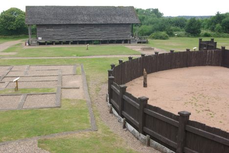 The gyrus in front and a granary to the rear.