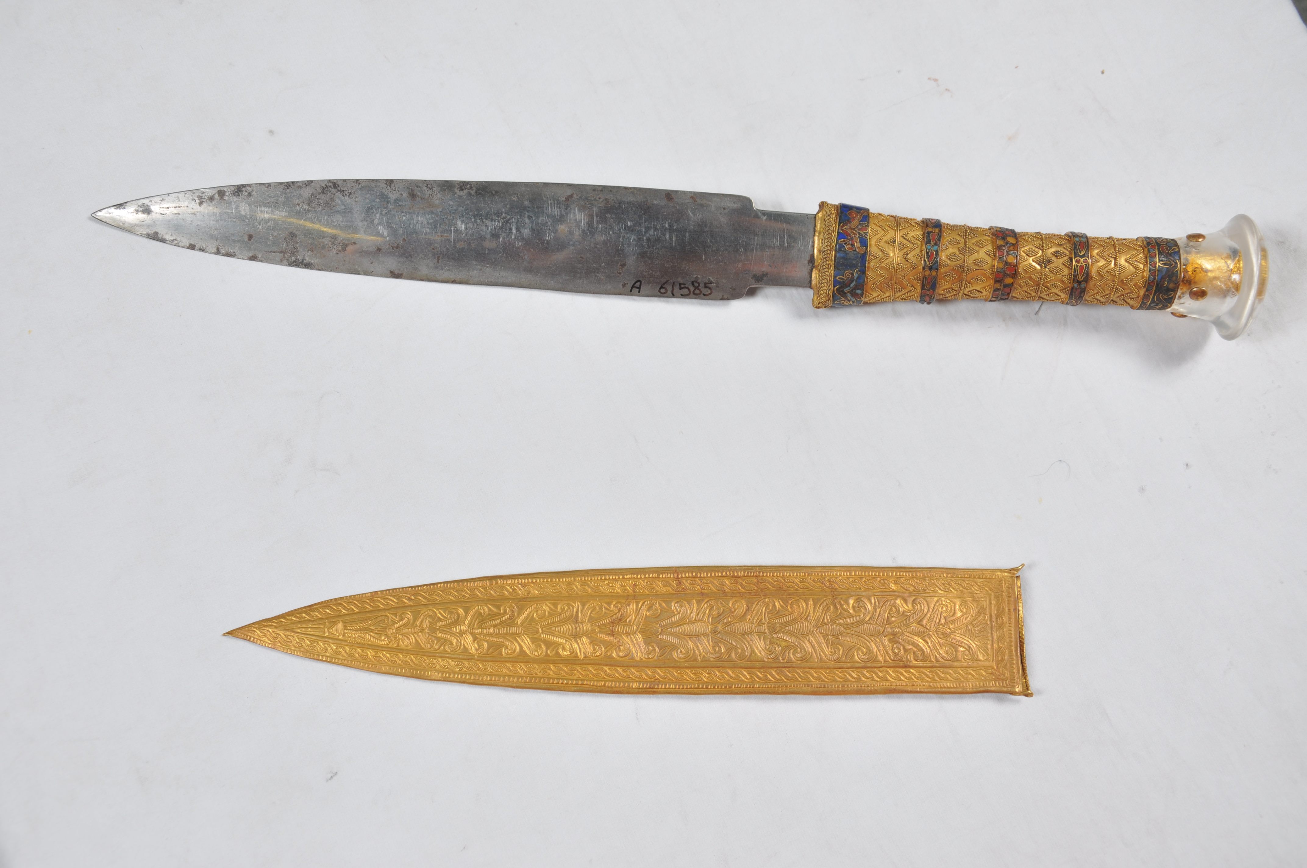 Tutankhamun's iron dagger was "from the sky."