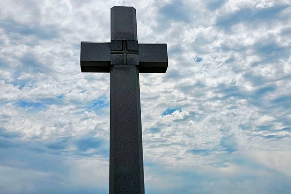 A Kansan cross commemorates Father Juan de Padilla.