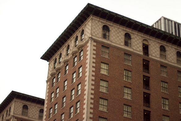 O Hotel Millennium Biltmore: a História de um Ícone de Los Angeles