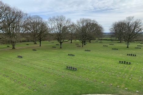 This cemetery stands in stark contrast to its American counterpart.