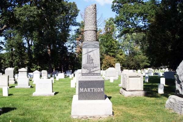 The memorial mainmast.