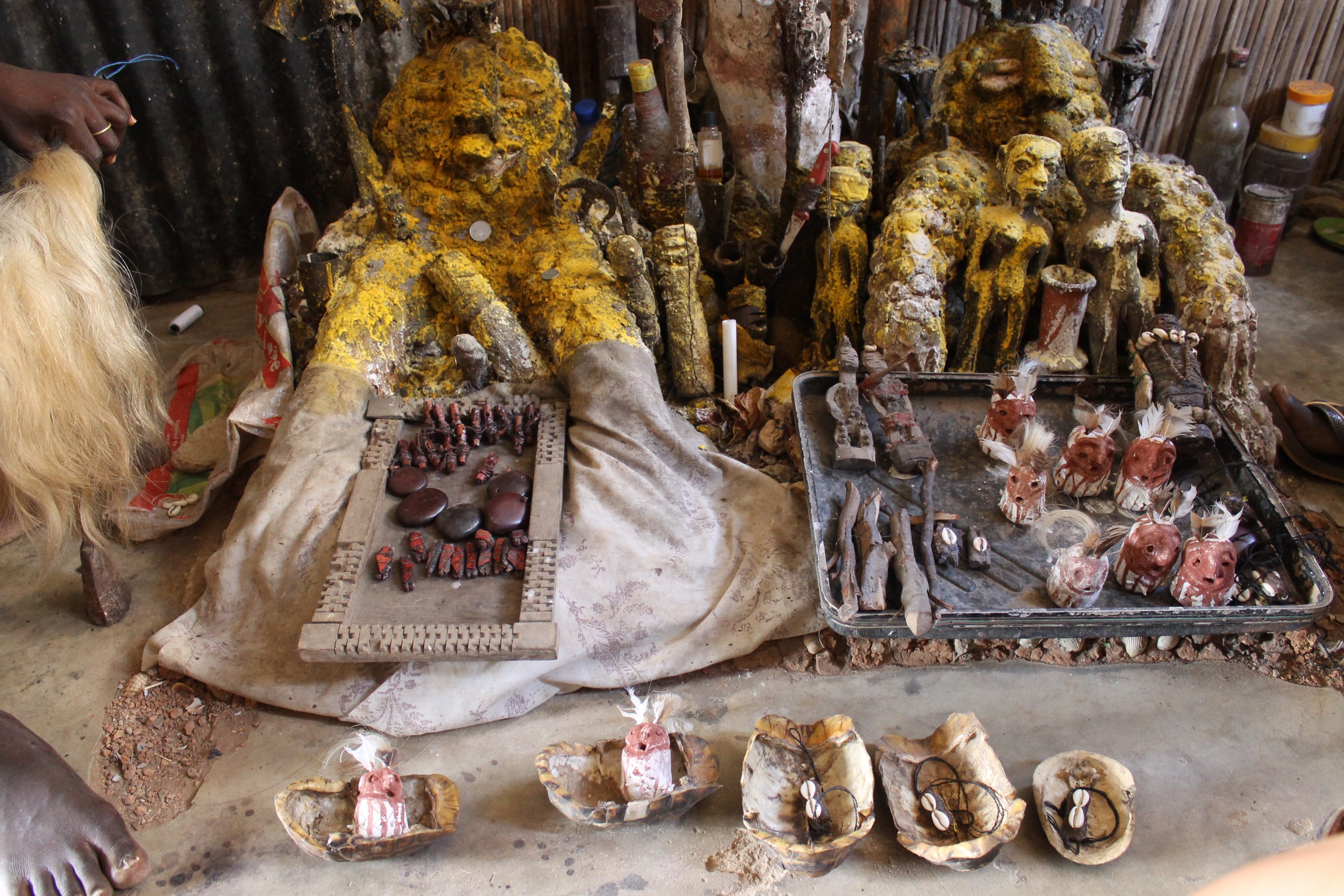 Inside Togo S Thriving Voodoo Fetish Market Atlas Obscura