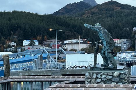 The memorial from the side, viewing Cordova City proper