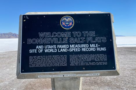 Bonneville Salt Flats / Bonneville Speedway