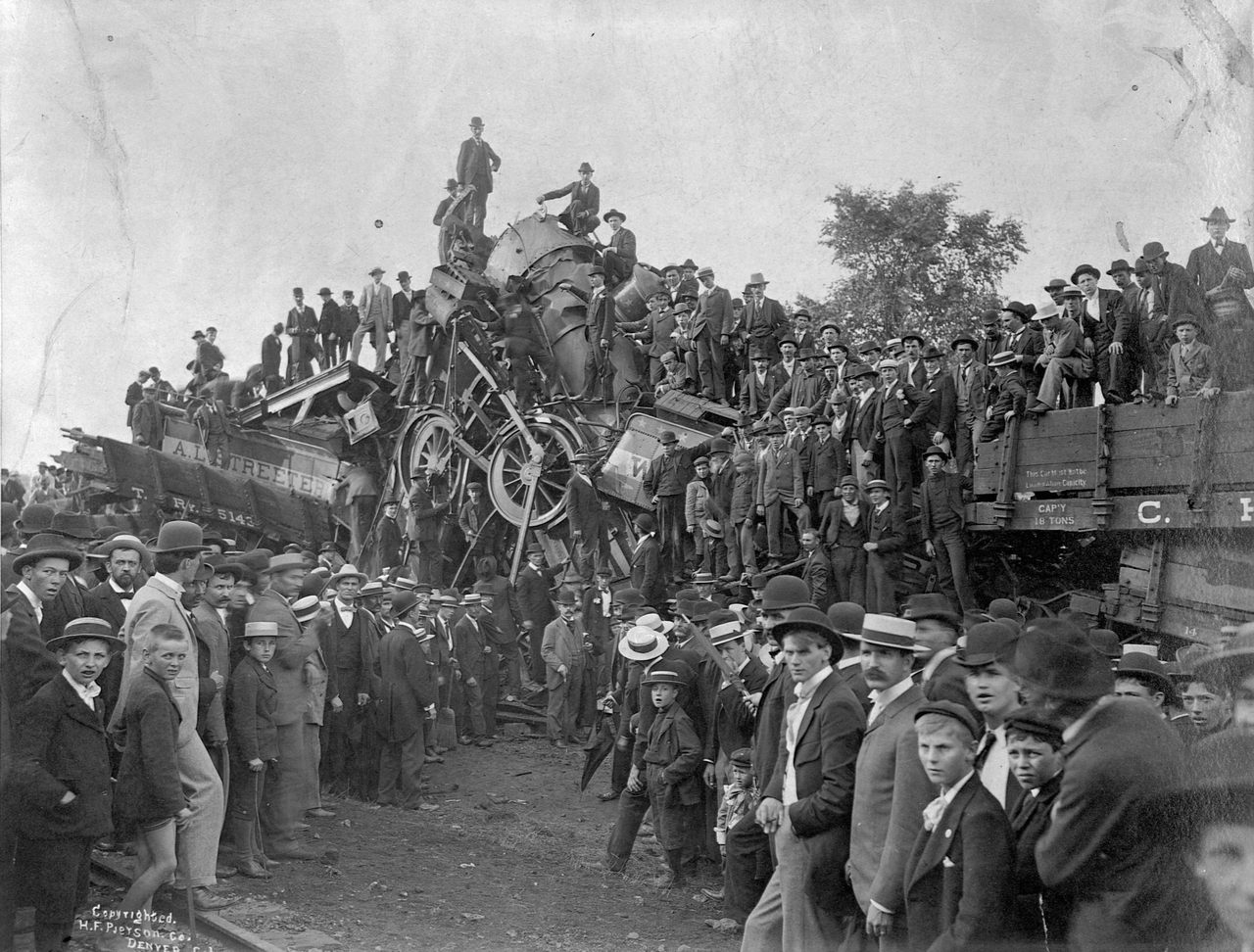 A crowd swarms over the wreckage to claim souvenirs in Buckeye Park in Ohio after a staged train wreck in 1896. 