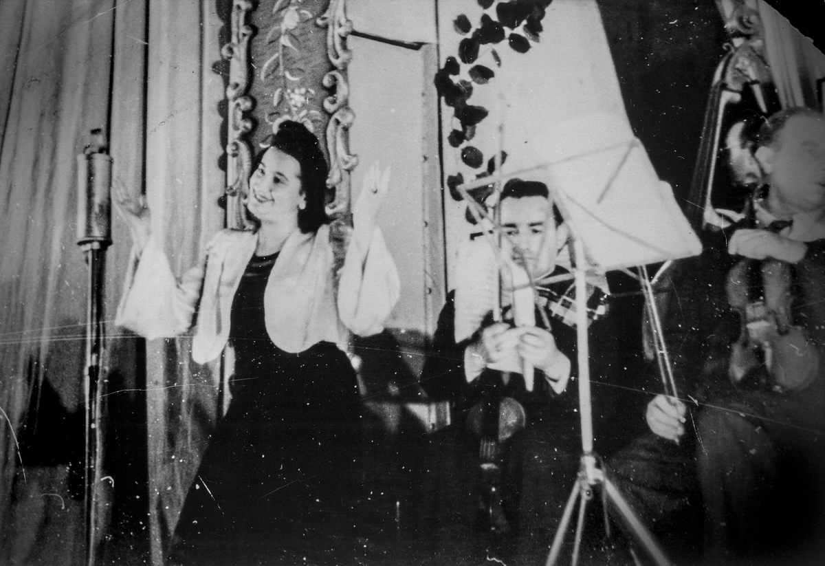Henia Durmashkin performs with the Ex-Concentration Camp Orchestra.