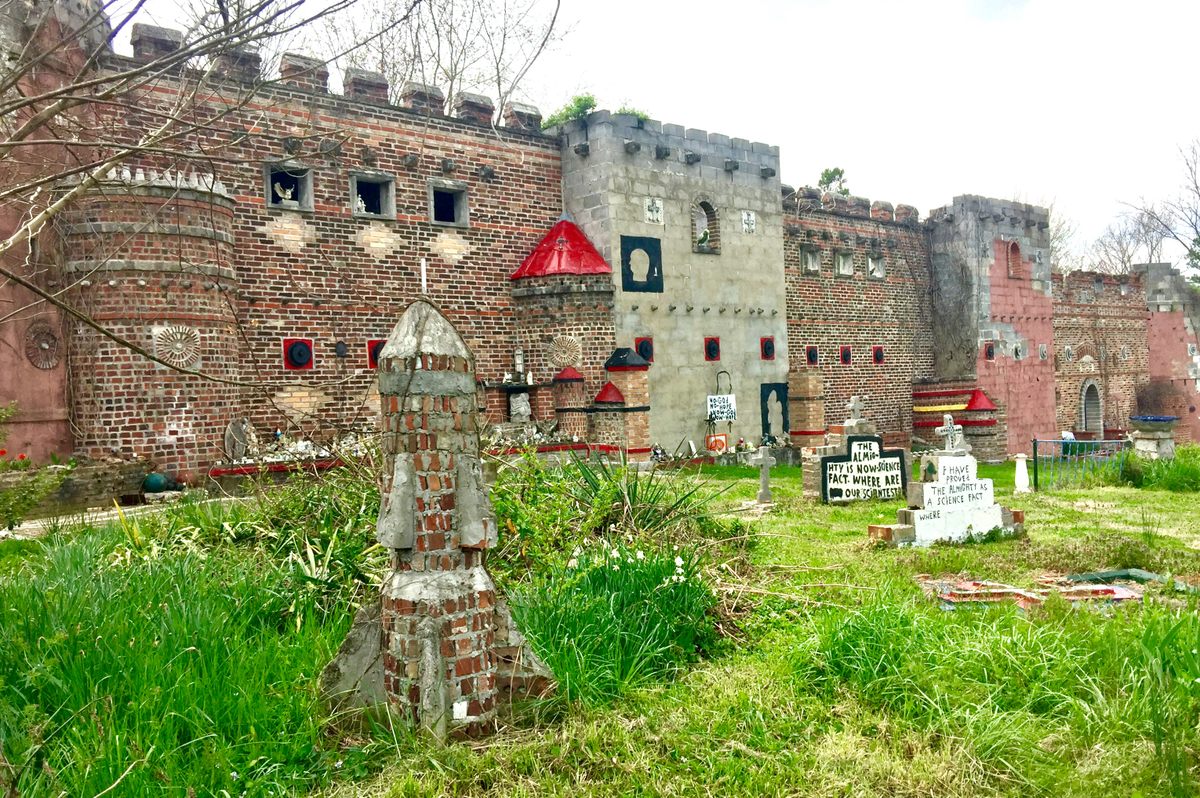 Fortress of Faith (Greenback Castle) – Greenback, Tennessee - Atlas Obscura