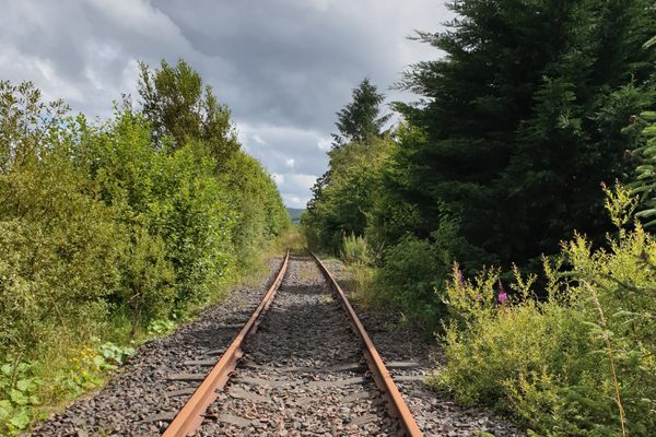 Abandoned track leading to Dunaskin