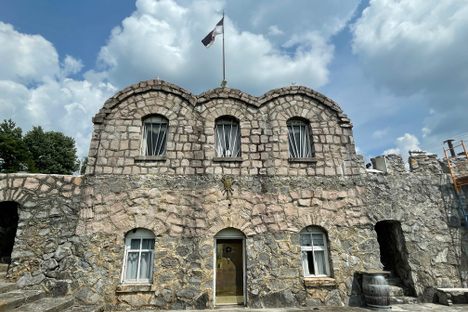 Front exterior 