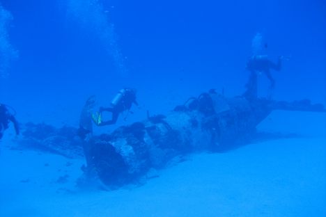Exploring the wreck.