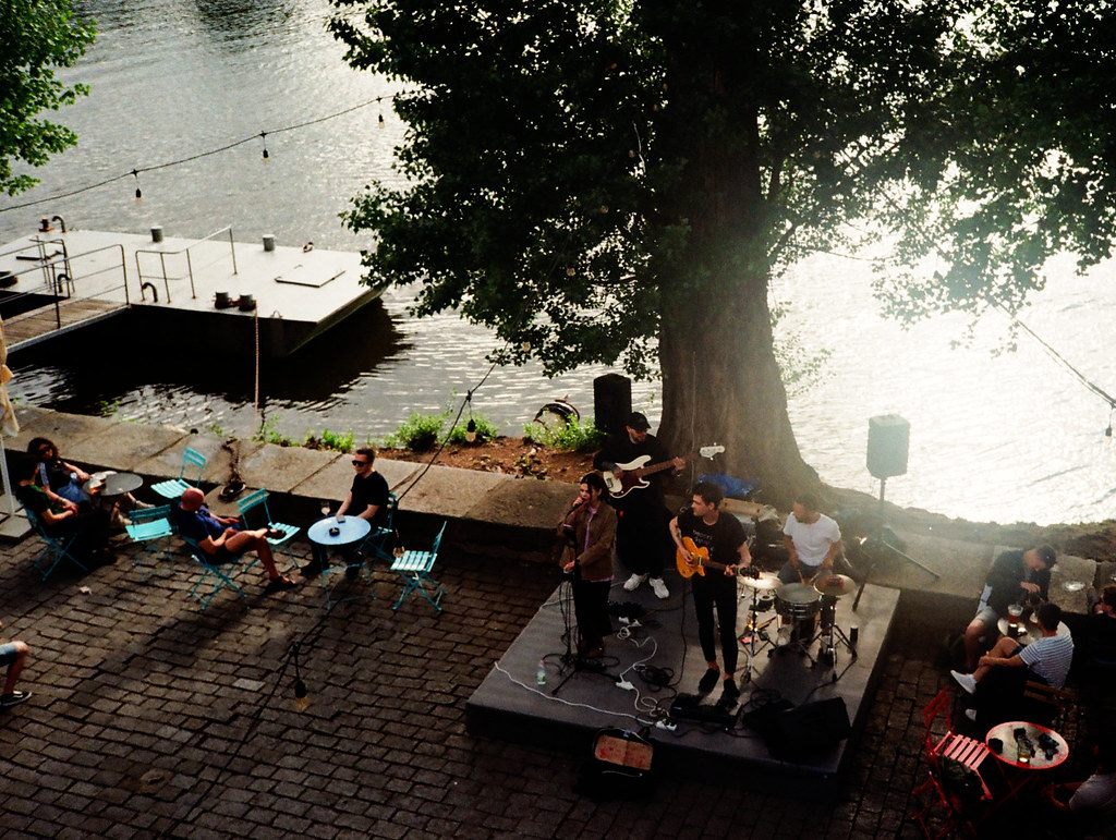 A concert - Flickr @lanavelkov
