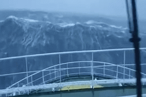 These Mesmerizing Videos of Ships Going Through Storms Will Turn You Into a Landlubber for Life