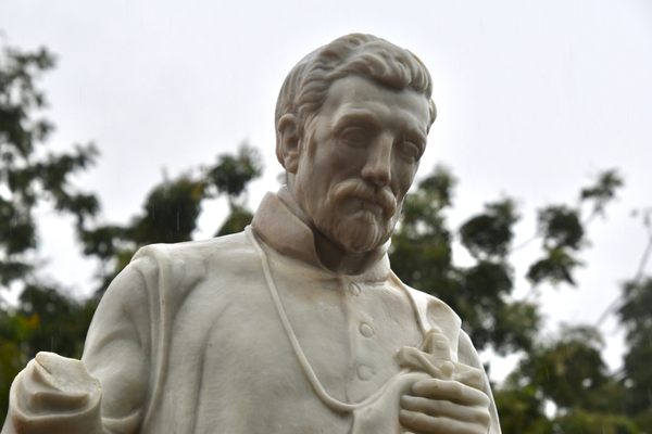 The statue of Saint Francis Xavier.