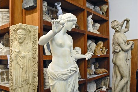 Inside the atelier. 