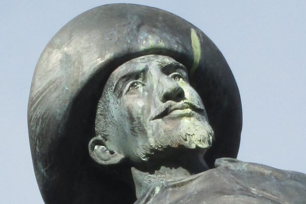 Buffalo Bill Statue 