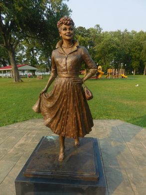 Frightening' statue of Lucile Ball in Celoron to be replaced with