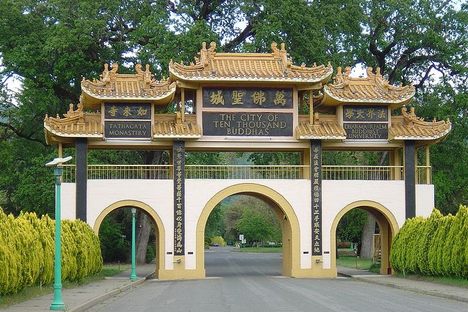 City of 10,000 Buddhas