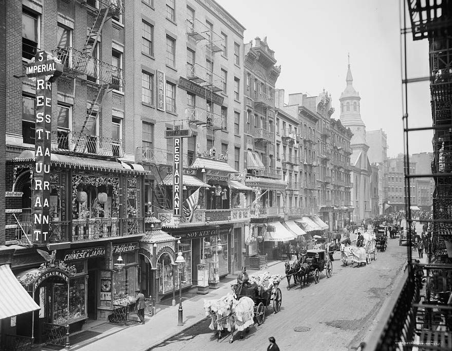 Mott Street, Chinatown, c. 1905. 