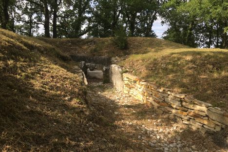 The entrance to the Motte de la Jacquille.