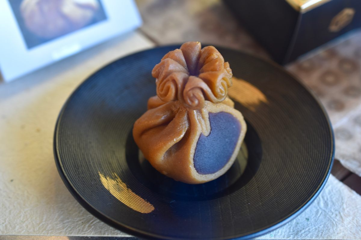 Kameya Kiyonaga, a 400-year-old sweet shop in Kyoto, serves a delicacy some have described as "edible incense."