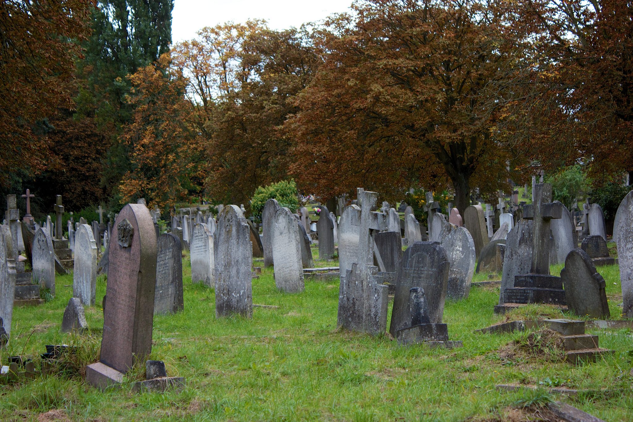 Barry's headstone in Kensal Green Cemetery (depicted above) says nothing of Margaret Ann Bulkley.