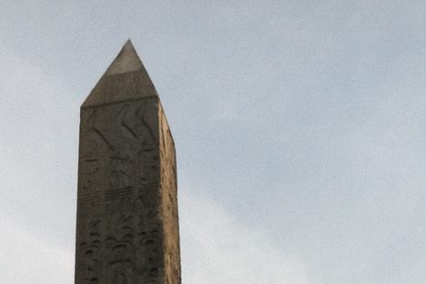 Cleopatra's Needle Has Crabs