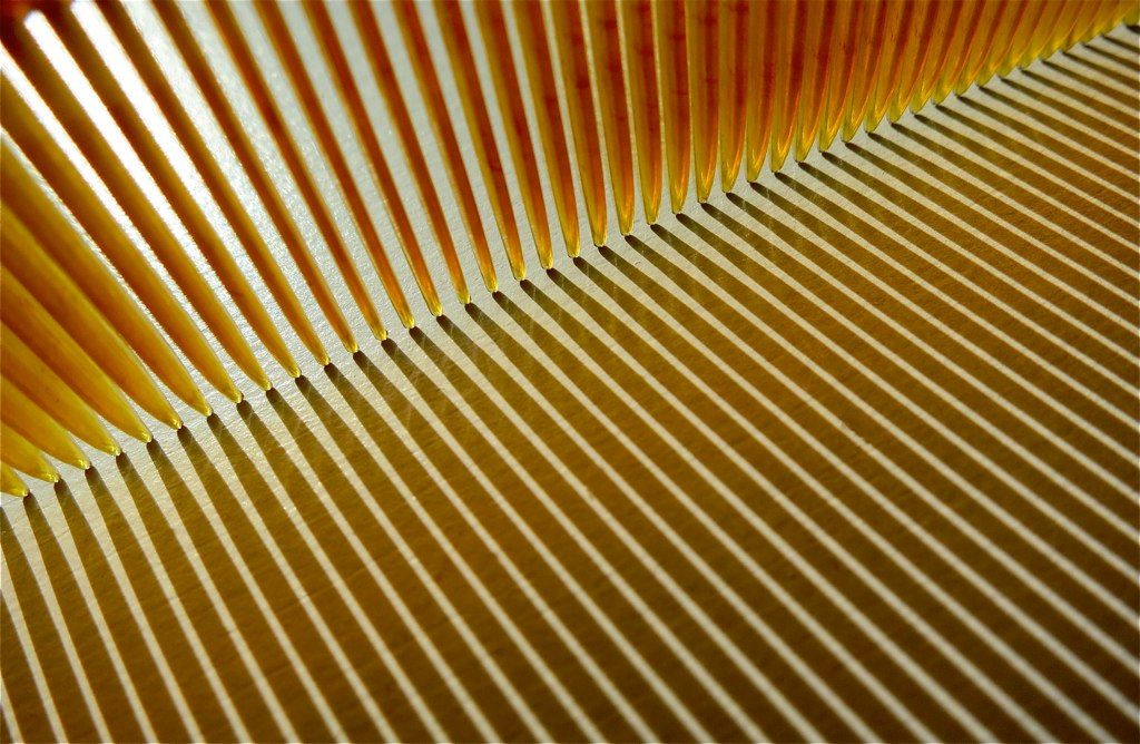 Unbreakable combs can be traced back to 19th-century developments in plastic and rubber.