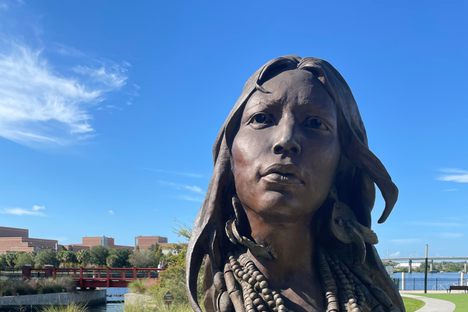  Princess Ulele Statues