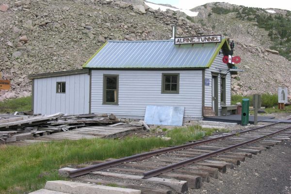 Alpine tunnel telegraph station