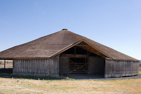 Pete French Round Barn.