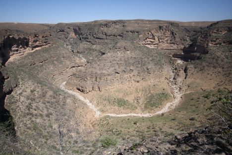 Tayq Sinkhole.
