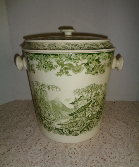 English minton chamber pot.