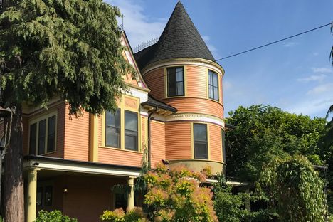 The Gessner Mansion, locally known as the Georgetown Castle. 
