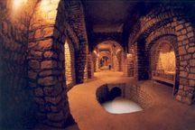 Inside the tunnels of Kariz-e-Kish. 