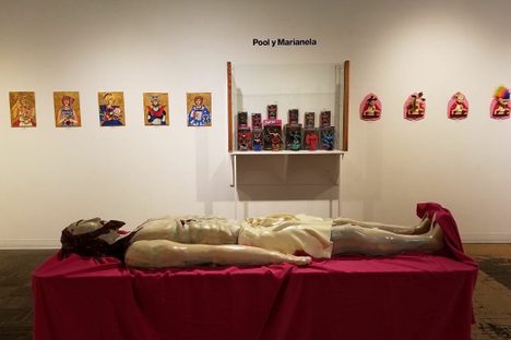 The life-sized Jesus cake in Los Angeles. 