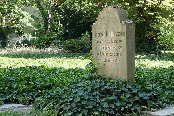 A recently-erected tombstone honoring Moses Mendelssohn.