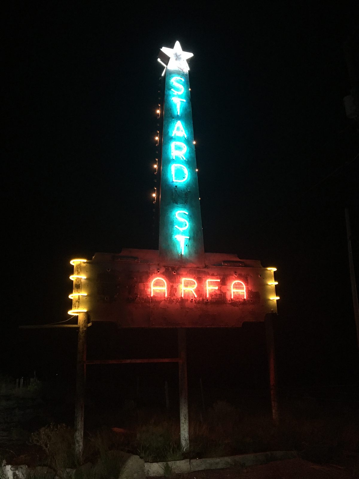 Stardust Motel Sign – Marfa, Texas - Atlas Obscura