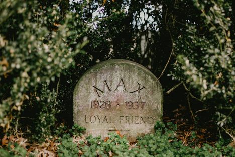 Hartwood Acres Pet Cemetery