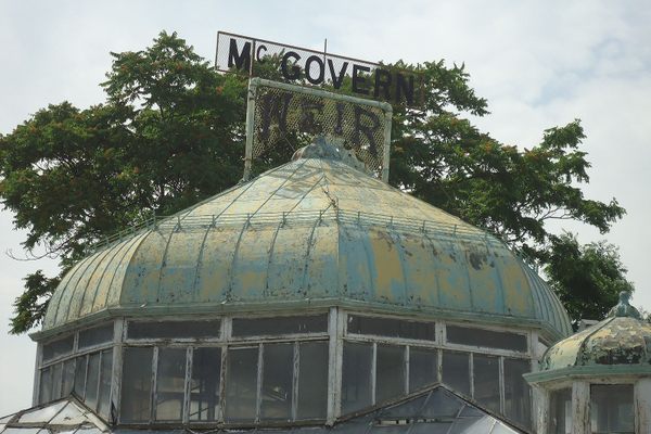 McGovern Weir Greenhouse sign.