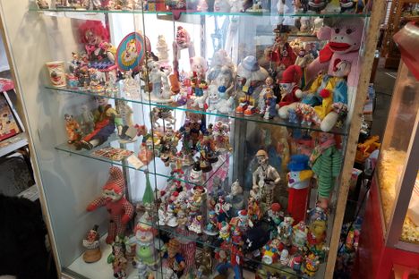 Just a few of the clowns. 
